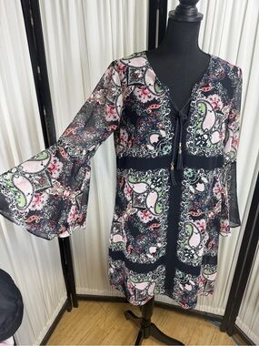 Vince Camuto Black Dress with Hot Pink Size Tag